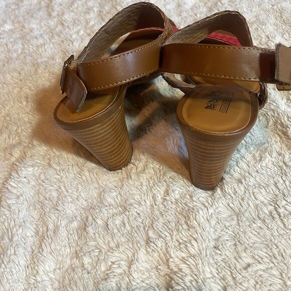 Coach and Four shoes size 7.5 M - Picture 5 of 10